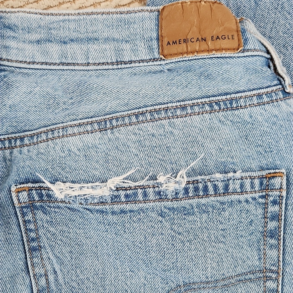American Eagle Outfitters Women's Distressed Light Blue Jeans, Size 4 Regular - Picture 6 of 8